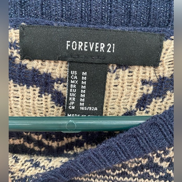 Forever 21 Sweater. Medium - Picture 3 of 4